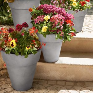 Set of 4 – Nestable Pot Planter Gray Lifestyle